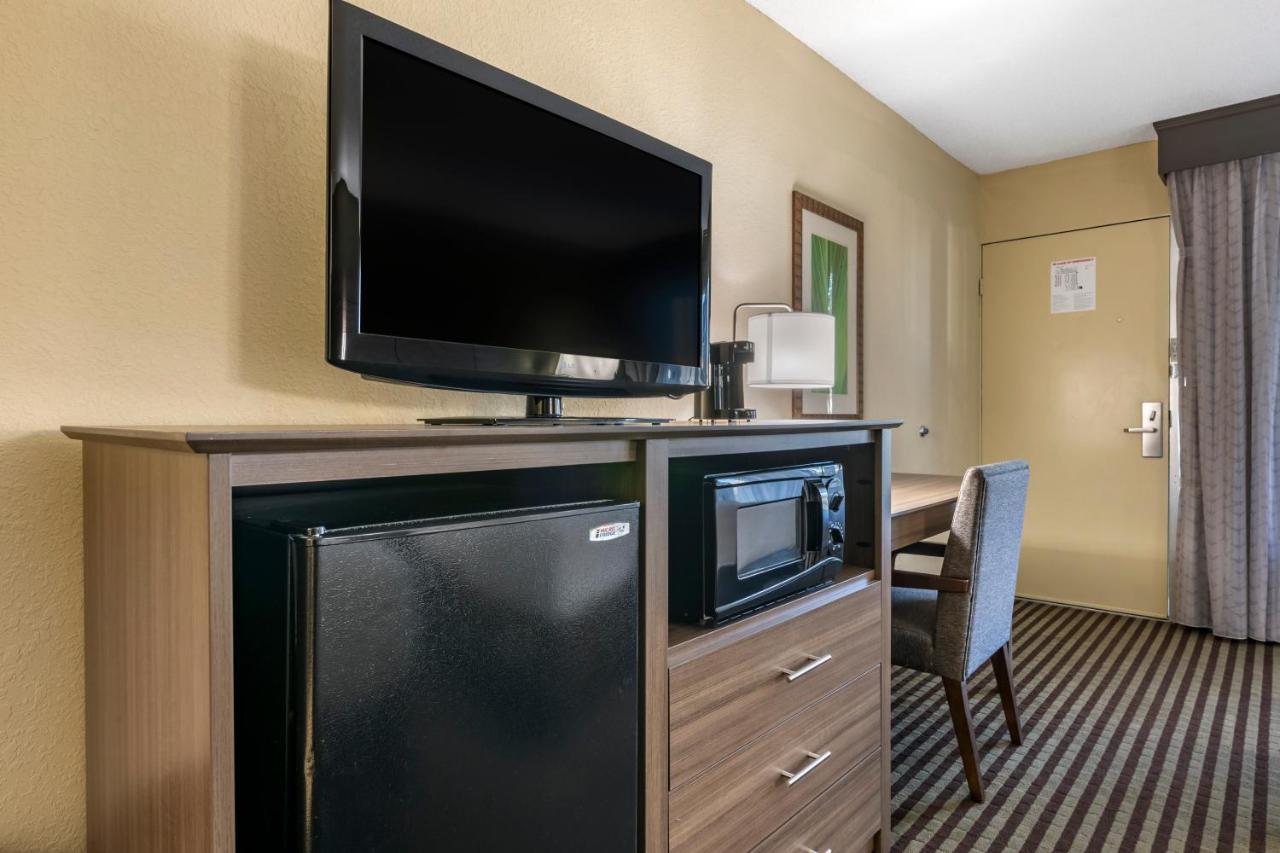 Hotel Western Downtown 3*