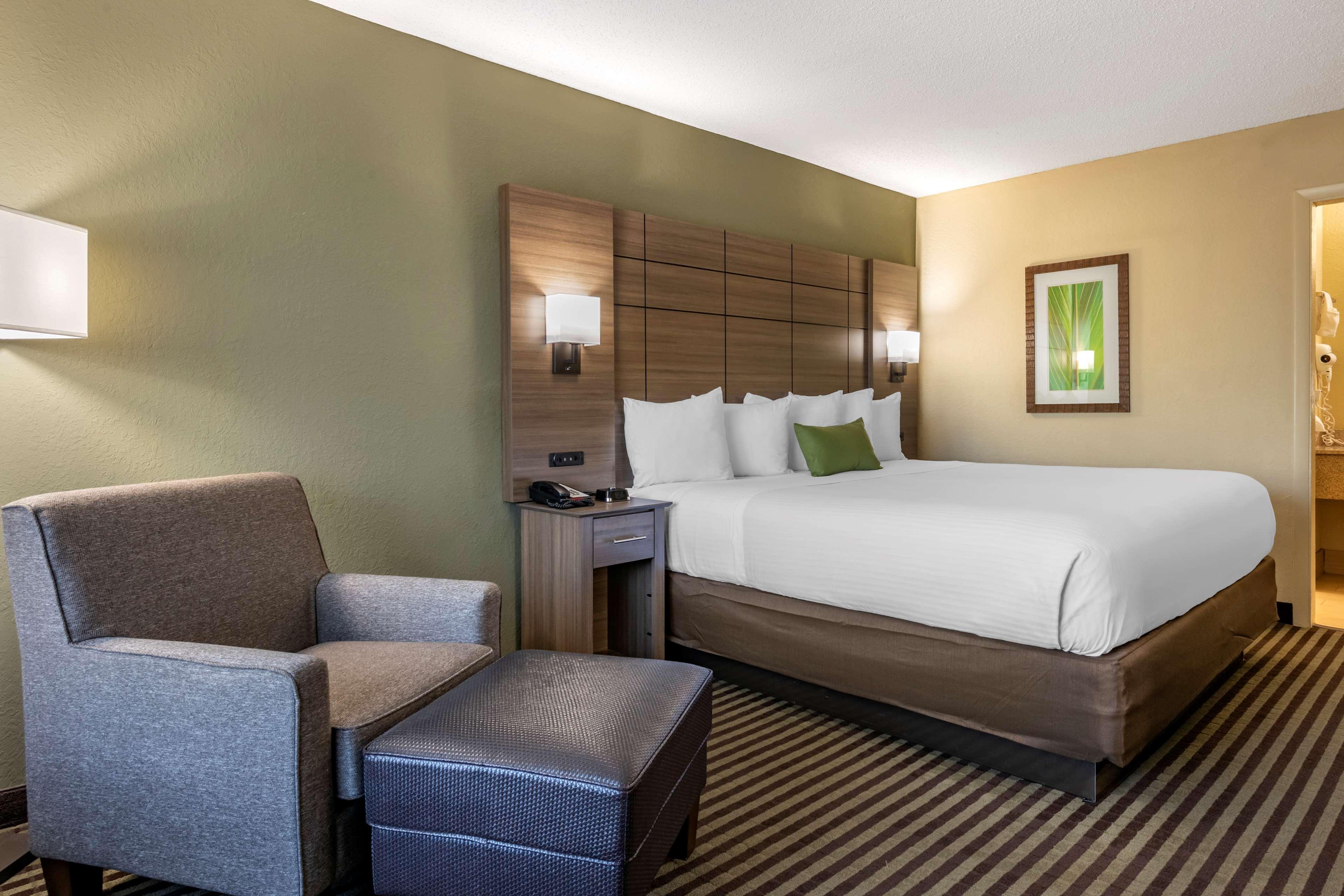 Hotel Western Downtown